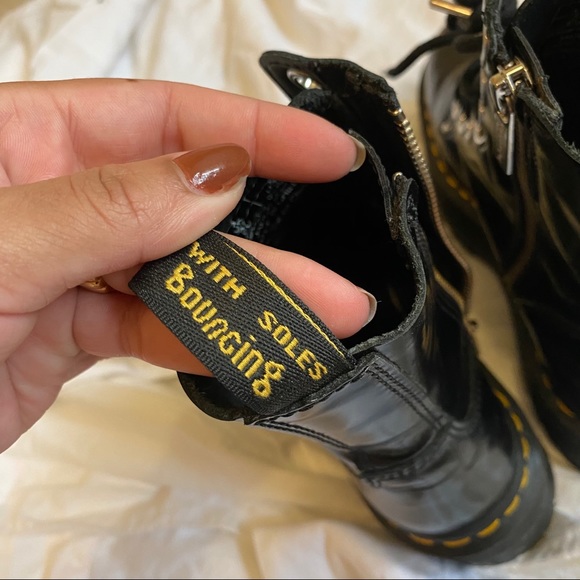 Dr. Martens JADON MAX Boots - Picture 8 of 16